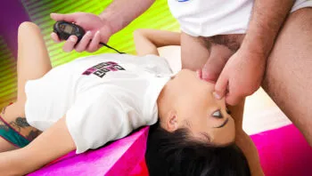 Holding Her Breath With a Dick in Her Throat? She’ll Break the State Record